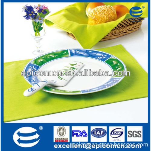 2pcs gala use ceramic cake set with porcelain spatula